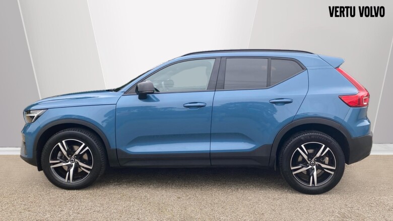 Volvo XC40 2.0 B3P Plus Dark 5dr Auto Petrol Estate